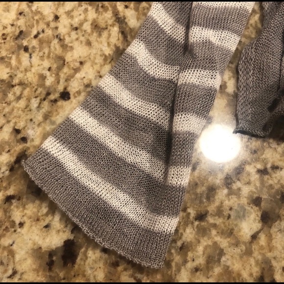 Feel The Piece Worn Peyton Sweater Size O/S - Picture 6 of 7